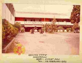 Gedung Unit I Akademi Pembangunan Masyarakat Desa (APMD) Yogyakarta yang diresmikan oleh Sri Sult...