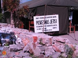 Tenda pelayanan Puskesmas Jetis 1 di Kecamatan Jetis, Bantul.