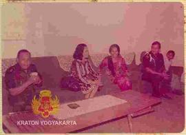 Mayor CPM Budi Permana beserta istri beramah tamah dengan pejabat Banda Aceh.