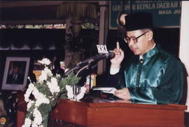 Pembacaan doa oleh Kakanwil Depag, H. Muhda Hadisaputra, S. H.