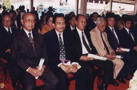 Tampak di barisan depan tamu undangan mantan Gubernur Jawa Tengah Bapak Moh. Isma’il (tengah) dan...