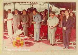 Do'a bersama pada Upacara Peresmian Kampus APMD Yogyakarta tanggal 26 Februari 1982. Sri Sultan H...