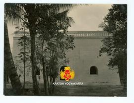 Kondisi Gedong Krapyak (Panggung Krapyak) pada tahun 1938, tampak dari depan.