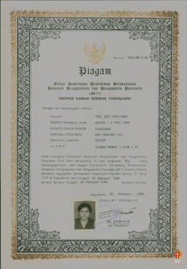 Piagam BP7 Daerah Istimewa Yogyakarta diberikan kepada Yuni Arti Siti Dewi perihal telah mengikut...