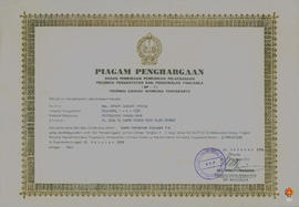 Piagam penghargaan dari BP-7 DIY diberikan kepada Drs. Endang Zaelani Sukaya dkk sebanyak 2 orang...