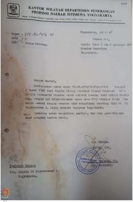 Bendel Surat Pemberitahuan bahwa Crew Televisi Republik Indonesia (TVRI) Stasiun Pusat Jakarta ak...
