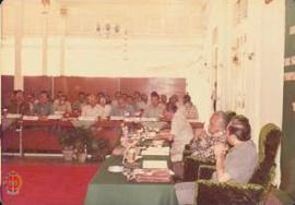 Wakil Kepala Daerah Propinsi DIY Sri Paku Alam VIII sedang memberi pengarahan dalam acara rapat D...