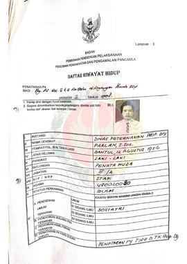 Daftar Riwayat Hidup Peserta Penataran P-4 Pegawai Republik Indonesia Golongan IV dan III Non Ese...