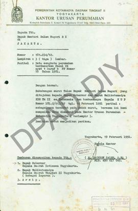Surat dari Kepala  Kantor Urusan Perumahan Kodya Yogyakarta, H. Dachron Saleh, SH kepada Menteri ...