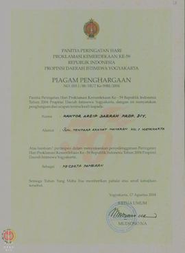 Piagam penghargaan dari panitia hari proklamasi DIY kepada Kantor Arsip Daerah DIY sebagai pesert...