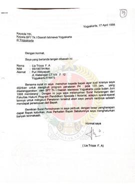 Berkas surat dari Lia Trizza F.A, dkk kepada Kepala BP-7 Daerah Istimewa Yogyakarta perial permoh...