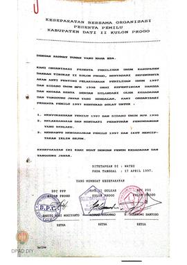 Surat kesepakatan bersama organisasi peserta Pemilu Kabupaten Dati II Kulon Progo. Surat yang di ...