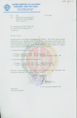 Surat dari Direktur ASMI Santa Maria kepada Kepala BP-7 Daerah Istimewa Yogyakarta perihal daftar...