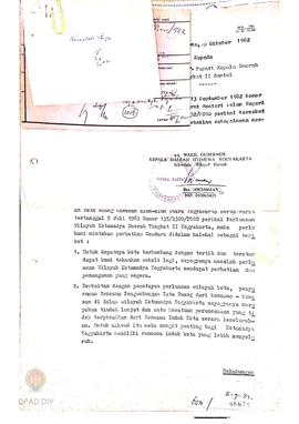 Surat dari Mendagri No. 650/ 3132/ PUOD tanggal 9 September 1982 kepada Gubernur DIY perihal pemb...