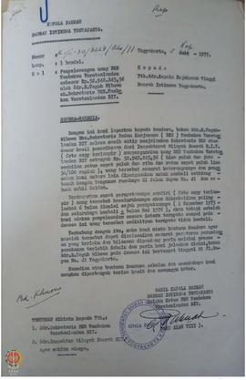 Surat Wakil Kepala Daerah DIY Paku Alam VIII kepada Kepala Kejaksaan Negeri DIY tentang laporan p...