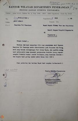 Surat dari Sub Bag Kepegawaian Departemen Penerangan Yogyakarta kepada Kepala Bidang Pers dan Pen...