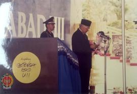 Presiden Soeharto menyampaikan pidato pada Peringatan Setengah Abad UII