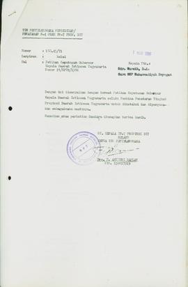 Berkas surat dari Ketua Tim Penyelenggara Penataran P-4 kepada Sdr. Mursih, B.d dan kawan-kawan p...